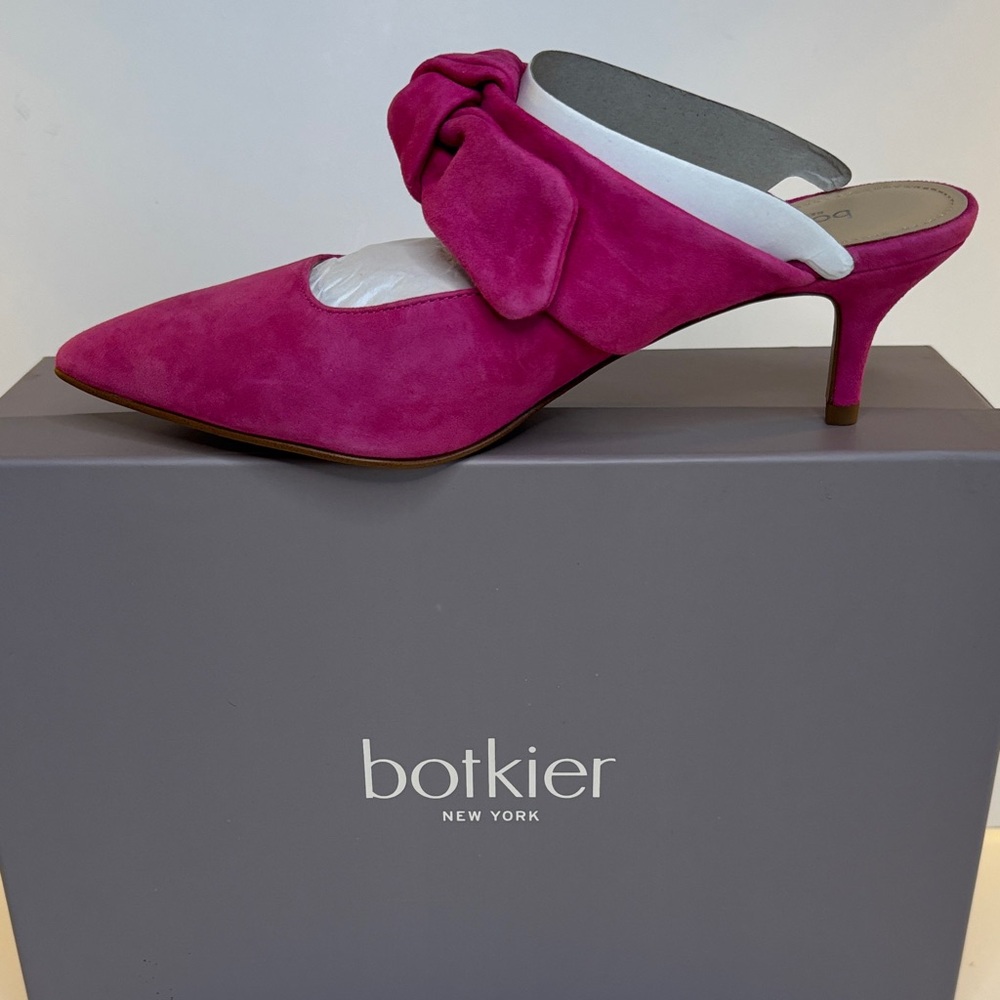 Botkier Fuchsia Suede Heels with Bow